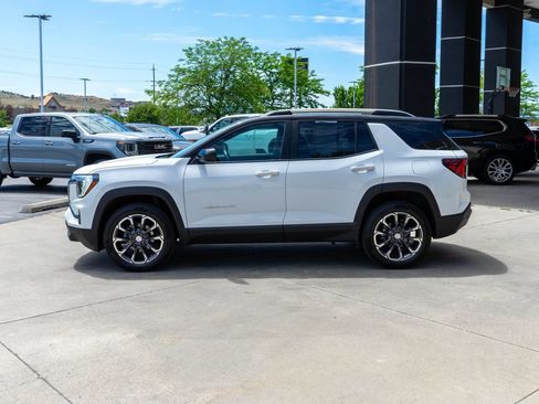 Used 2026 GMC Terrain Elevation w/ Elevation Premium Package AWD/4WD image 4