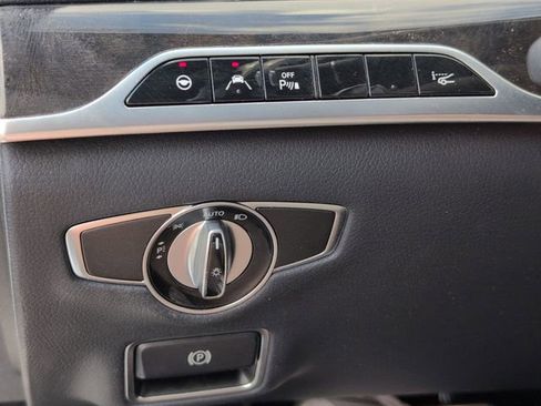 Used 2015 Mercedes-Benz S 550 Sedan image 20