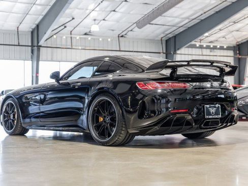 Used 2018 Mercedes-Benz AMG GT R image 4