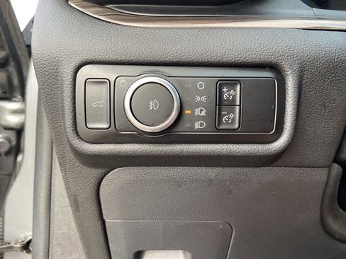 Used 2023 Ford Explorer Limited image 46