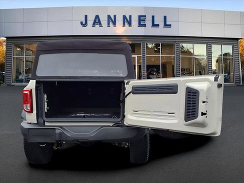New 2025 Ford Bronco 4-Door w/ Sasquatch Package image 5