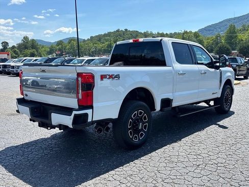 Used 2023 Ford F250 Platinum AWD/4WD image 8