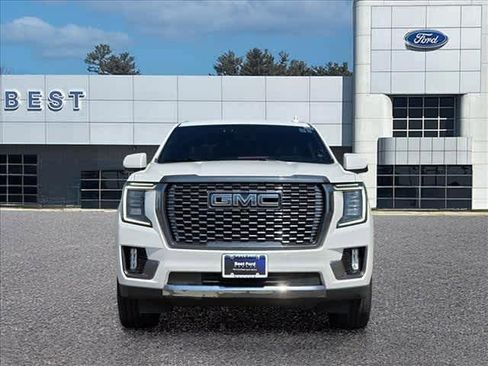 Used 2023 GMC Yukon XL Denali Ultimate AWD/4WD image 2