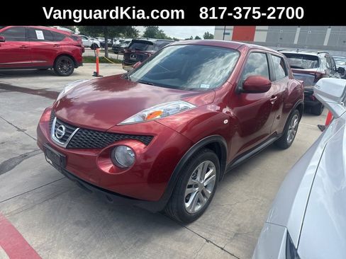 Used 2013 Nissan Juke S FWD image 1