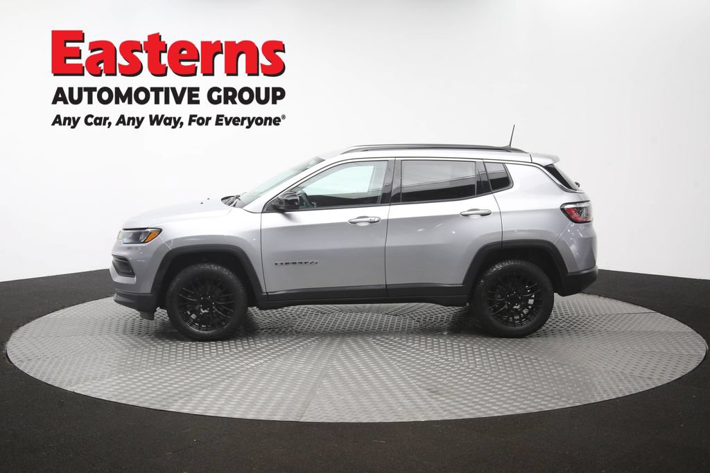 Used 2022 Jeep Compass Latitude AWD/4WD image 59