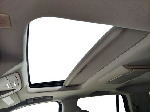 Used 2020 GMC Yukon SLT w/ Open Road Package image 24