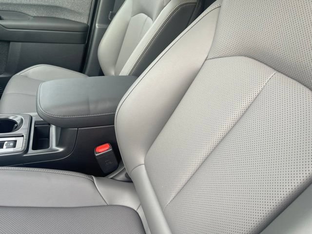 New 2026 Subaru Outback Limited AWD/4WD image 17