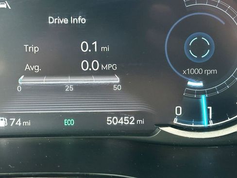 Used 2022 Genesis GV70 2.5T w/ Advanced Package AWD/4WD image 25