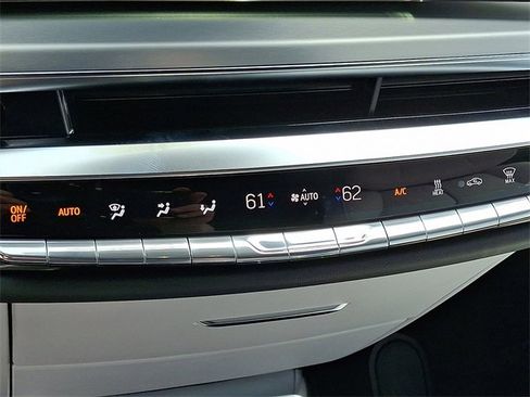 New 2025 Cadillac Lyriq Luxury image 13