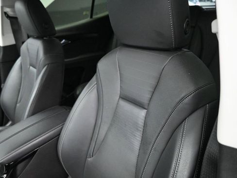 Used 2024 Buick Envision Preferred image 19