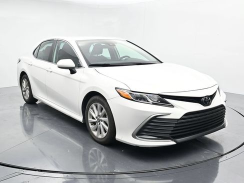 Used 2024 Toyota Camry LE FWD image 2