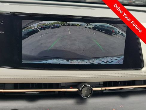 Used 2023 Nissan Ariya FWD image 13