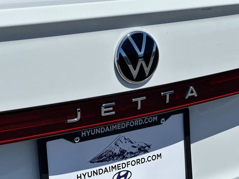 Used 2025 Volkswagen Jetta Sport FWD image 24