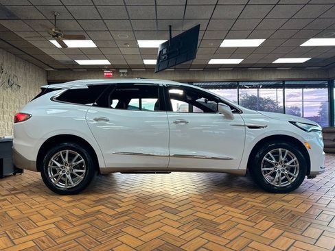 Used 2022 Buick Enclave Essence w/ Experience Buick Package image 14