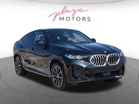 Used 2026 BMW X6 xDrive40i AWD/4WD image 3