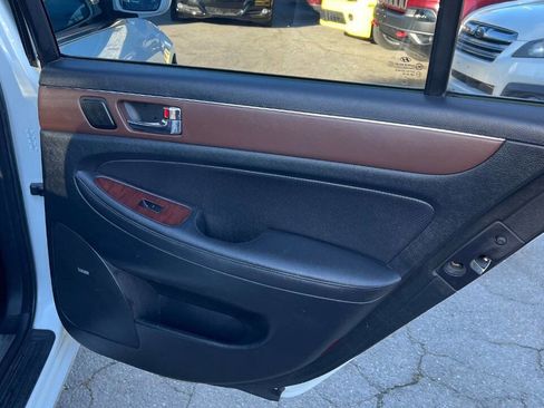 Used 2009 Hyundai Genesis 3.8 w/ Technology Pkg 4 image 29