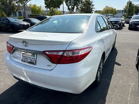 Used 2016 Toyota Camry SE FWD image 5