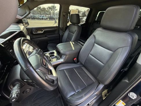 Used 2024 GMC Sierra 1500 SLT w/ SLT Premium Plus Package AWD/4WD image 11