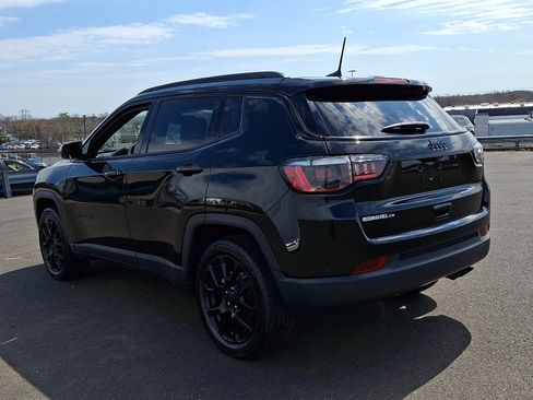 Certified 2022 Jeep Compass Latitude FWD image 4
