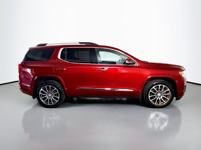 Used 2021 GMC Acadia Denali w/ Denali Ultimate Package AWD/4WD image 11