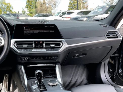 Used 2022 BMW 430i Coupe w/ M Sport Package image 8