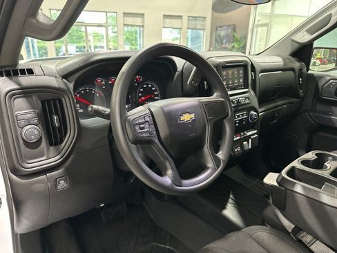 Used 2024 Chevrolet Silverado 1500 Custom RWD image 3