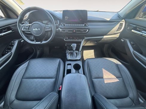 Used 2023 Kia Seltos SX w/ SX Sunroof Package AWD/4WD image 10
