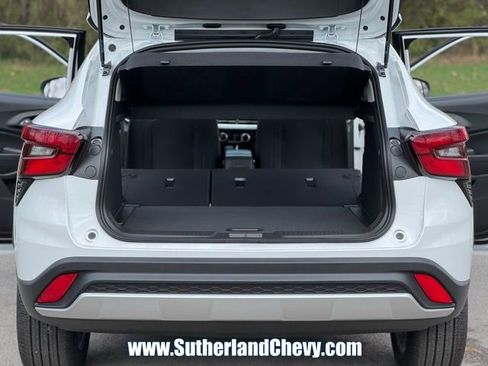 New 2026 Chevrolet Trax LT w/ LT Convenience Package image 39