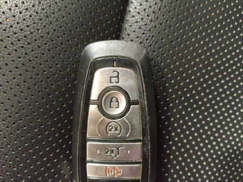Used 2022 Ford Escape SEL AWD/4WD image 32