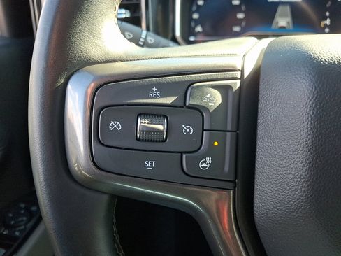 Used 2025 Chevrolet Silverado 2500 ZR2 w/ Technology Package image 22