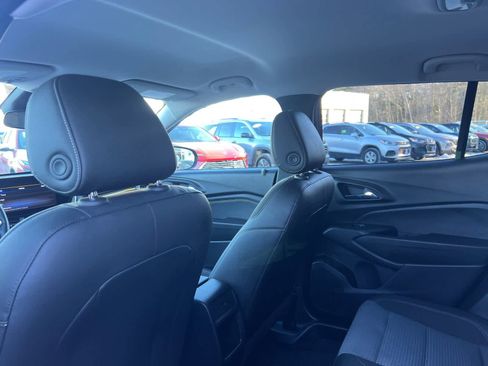 Used 2024 Chevrolet Trax LT w/ Driver Confidence Package image 31