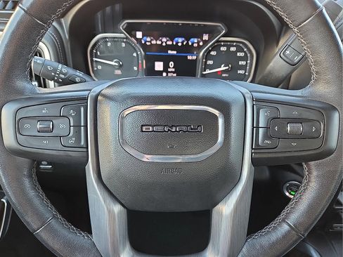 Used 2020 GMC Sierra 2500 Denali w/ Denali Ultimate Package image 24