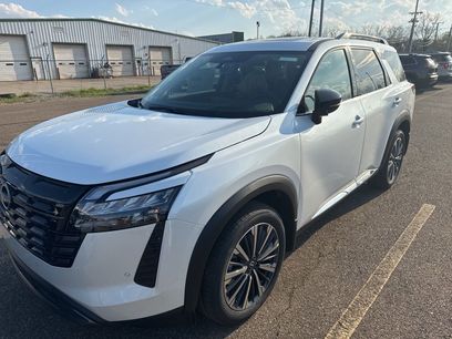 New 2026 Nissan Pathfinder Platinum