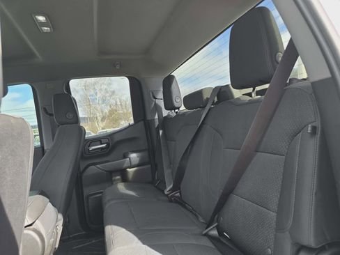 Used 2020 Chevrolet Silverado 1500 Custom w/ Custom Value Package image 14