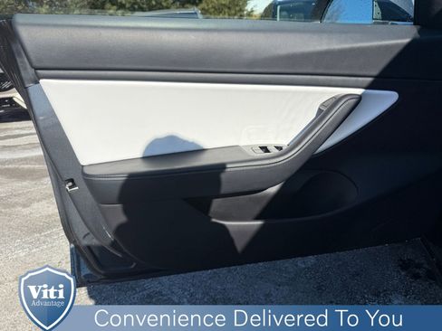 Used 2020 Tesla Model 3 Long Range image 16