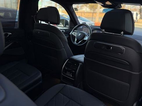 Used 2023 BMW X7 xDrive40i w/ Executive Package image 45