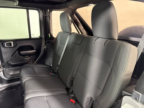 Used 2021 Jeep Wrangler Unlimited Sport AWD/4WD image 21