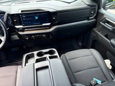 Used 2023 Chevrolet Silverado 1500 LT AWD/4WD image 21