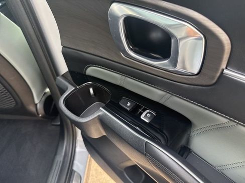 Used 2024 Kia Sorento SX Prestige w/ Sage Leather Package image 14