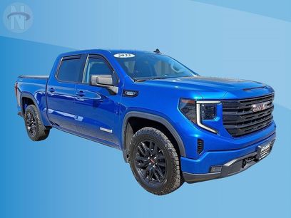 Used 2022 GMC Sierra 1500 Elevation w/ Max Trailering Package