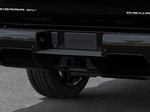 New 2025 GMC Sierra EV Denali image 42
