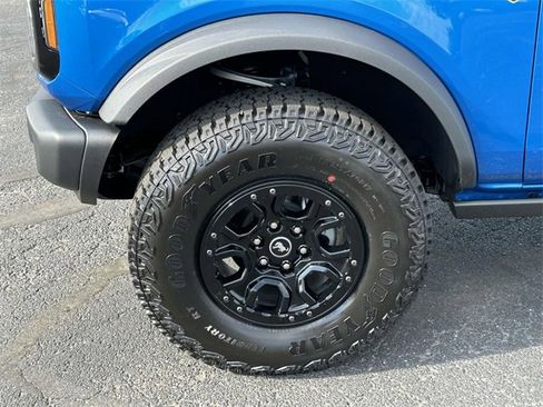 New 2025 Ford Bronco Big Bend w/ Black Diamond Package image 9