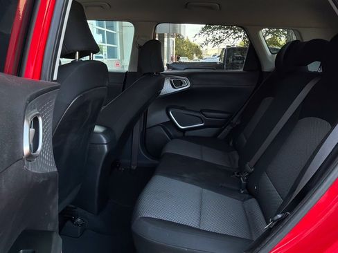 Used 2020 Kia Soul LX FWD image 12