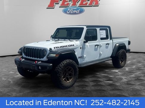 Used 2024 Jeep Gladiator Rubicon w/ Convenience Group AWD/4WD image 1