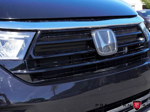 Used 2023 Honda Odyssey Touring image 15