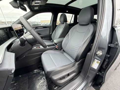 New 2026 Volkswagen Tiguan SE R-Line AWD/4WD image 12