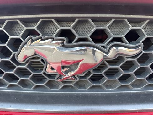 Used 2013 Ford Mustang GT Premium w/ Comfort Pkg image 12
