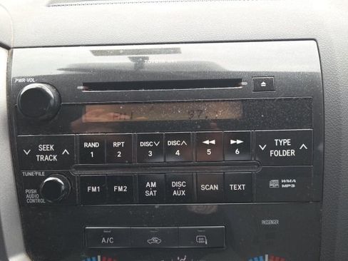 Used 2011 Toyota Tundra 4x4 Double Cab w/ Tow Pkg image 25