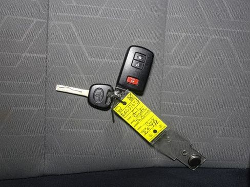 Used 2021 Toyota Tacoma TRD Sport w/ TRD Premium Sport Package AWD/4WD image 35