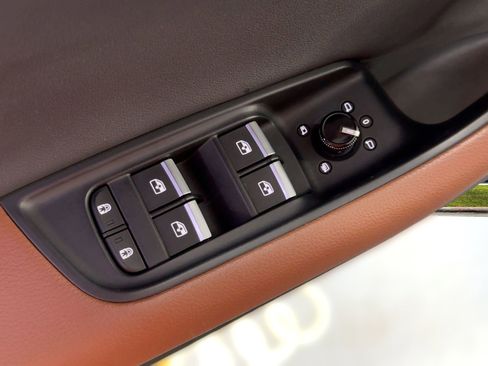 Used 2024 Audi Q8 Premium w/ Black Optic Package image 13